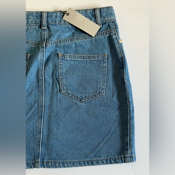 NWT Heels & Jeans Women’s Light Wash Mini Skirt SZ 26🩵 - Picture 9 of 14